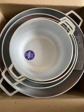 Load image into Gallery viewer, Cocotte en fonte d'aluminium